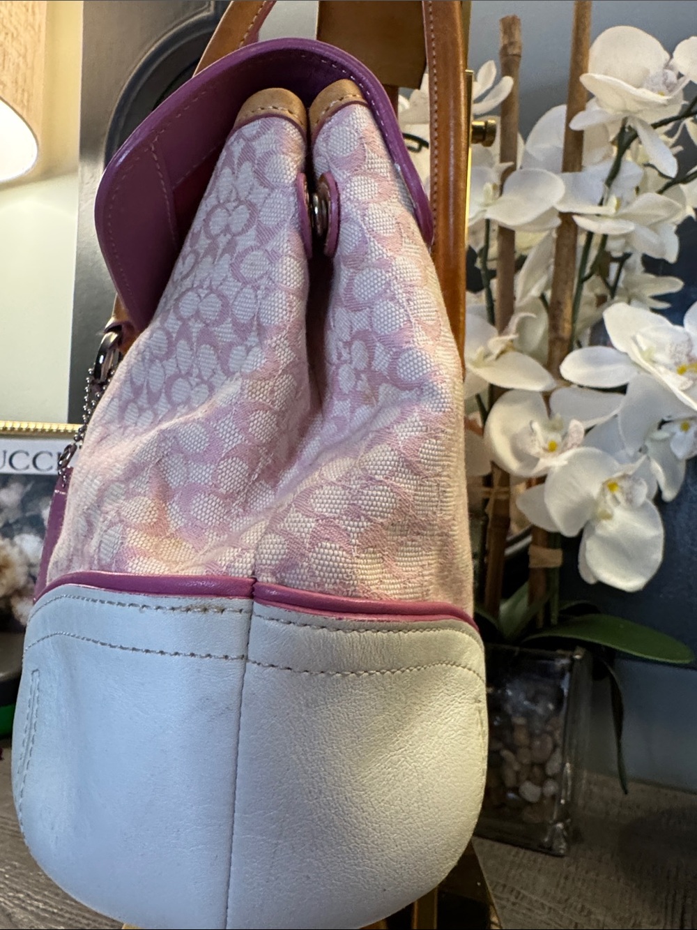 Coach Vintage Hampton Soho Scarce Color Pink & White Canvas w/ Tan Leather Trim - Picture 4 of 17